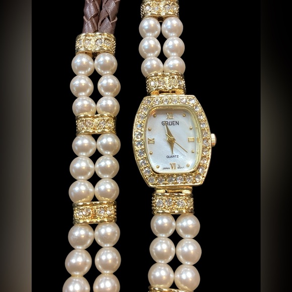 Vintage Gruen Watch & Bracelet Set - Picture 7 of 14